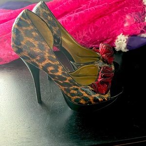 Leopard High Heels. Size 7.5 Brand New